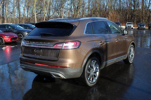 2022 Lincoln Nautilus Reserve