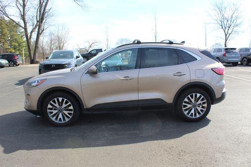 2020 Ford Escape Titanium