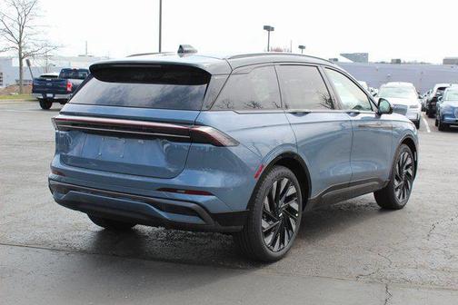 2025 Lincoln Nautilus Reserve