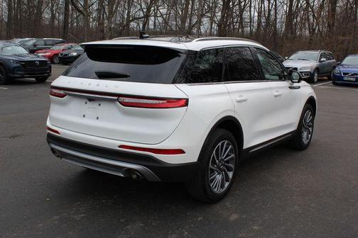 PRISTINE WHITE MET 3C 2024 Lincoln Corsair Reserve