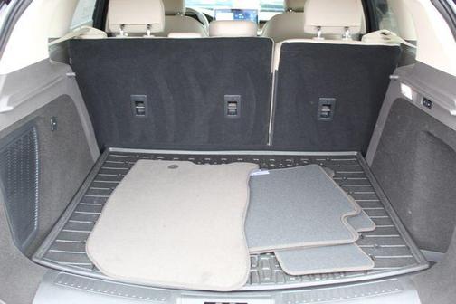 PRISTINE WHITE MET 3C 2024 Lincoln Corsair Reserve