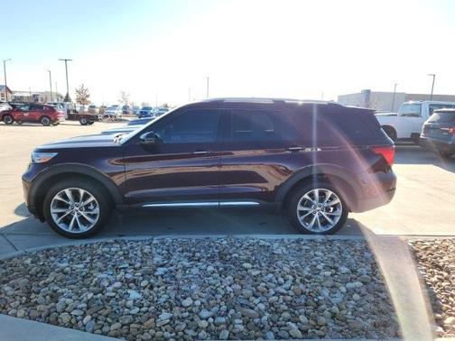 2022 Ford Explorer Platinum