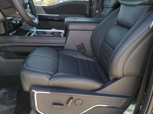 2025 Ford F-350 Platinum