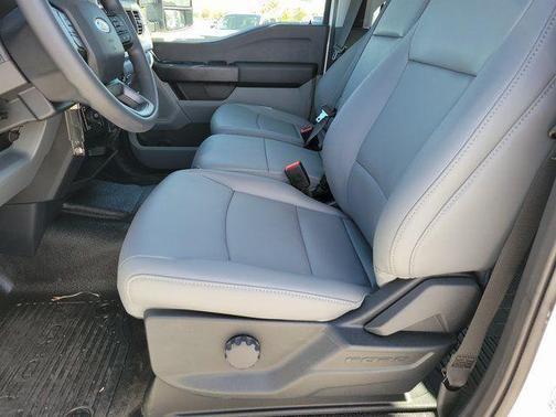 Oxford White 2026 Ford F-250 XL