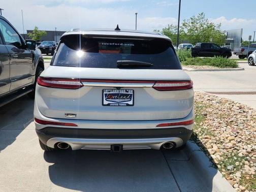 Pearl Metallic 2023 Lincoln Corsair Reserve