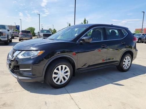 2019 Nissan Rogue S