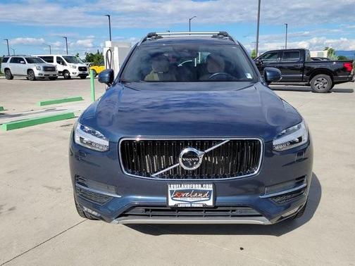 2019 Volvo XC90 T6 Momentum