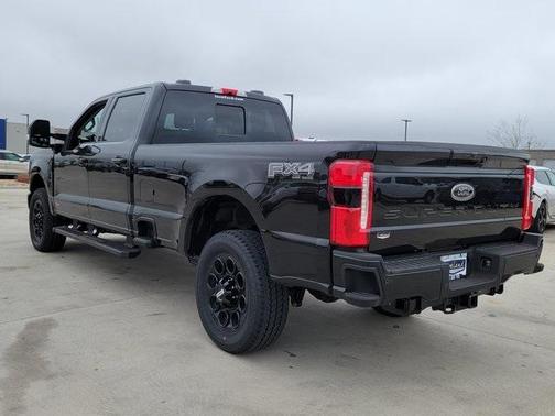 2025 Ford F-350 Lariat Super Duty