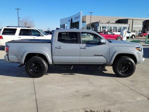 2020 Toyota Tacoma TRD Sport
