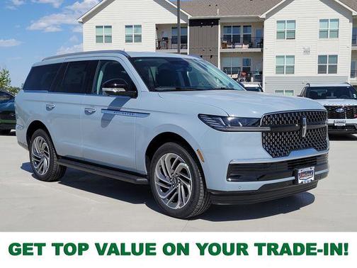 Gray Mist Metallic 2026 Lincoln Navigator Premiere