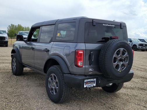 Carbonized Gray Metallic 2026 Ford Bronco Big Bend