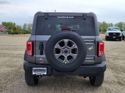 Carbonized Gray Metallic 2026 Ford Bronco Big Bend