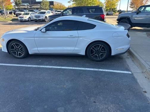 2020 Ford Mustang EcoBoost