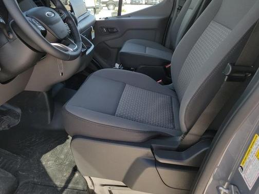 2025 Ford Transit-350 XL
