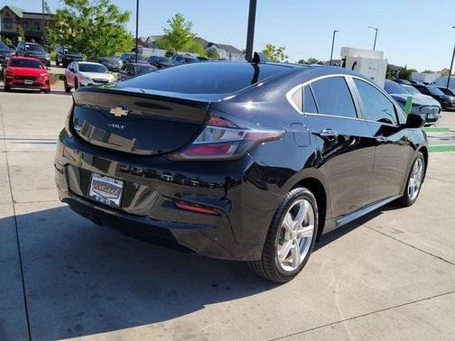 2018 Chevrolet Volt LT