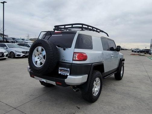 2007 Toyota FJ Cruiser Base (Retail Orders Only) (M6)