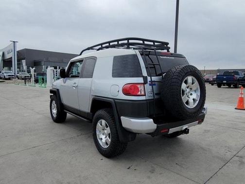 2007 Toyota FJ Cruiser Base (Retail Orders Only) (M6)