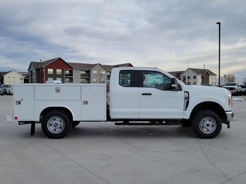 Oxford White 2026 Ford F-250 XL