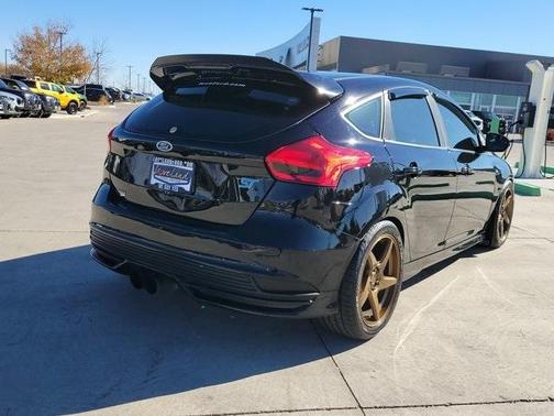 2018 Ford Focus ST Base