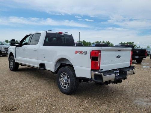 2025 Ford F-350 Lariat Super Duty