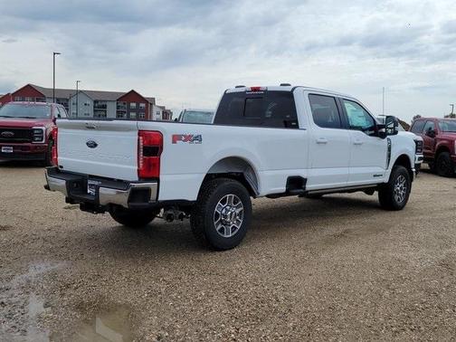 2025 Ford F-350 Lariat Super Duty