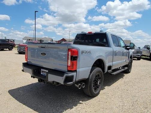 2025 Ford F-350 Lariat Super Duty