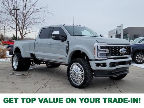 2025 Ford F-450 Platinum