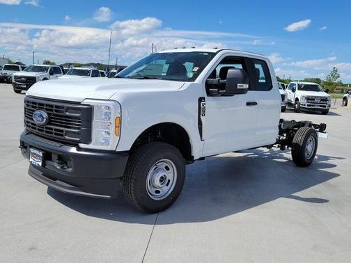 2025 Ford F-250 XL