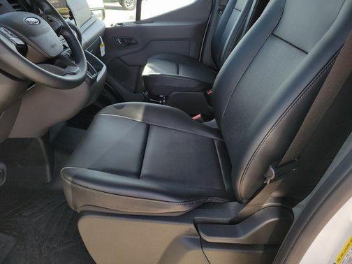 2026 Ford Transit-250 148 WB Medium Roof Cargo