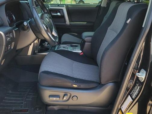 2014 Toyota 4Runner SR5