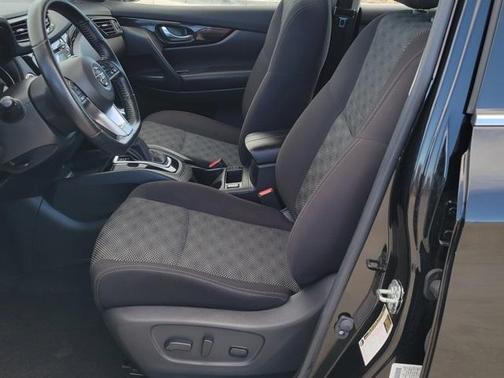 2018 Nissan Rogue Sport SV