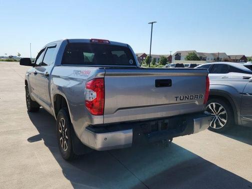 Silver Sky Metallic 2017 Toyota Tundra SR5