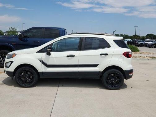 Diamond White 2022 Ford EcoSport SES