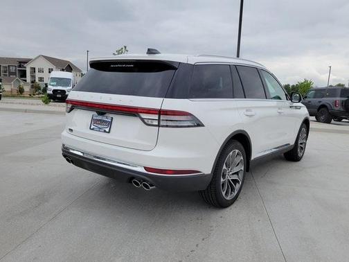 2025 Lincoln Aviator Premiere