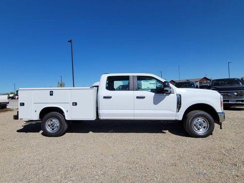 Oxford White 2026 Ford F-250 XL