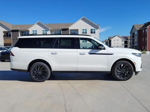 2025 Lincoln Navigator L Reserve