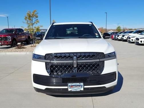 2025 Lincoln Navigator L Reserve