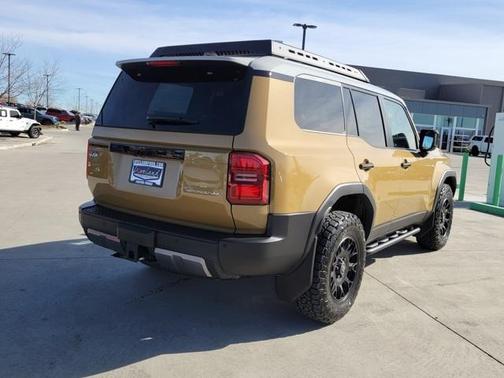 2025 Toyota Land Cruiser 