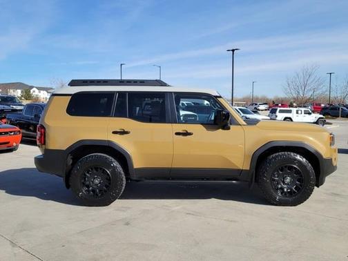 2025 Toyota Land Cruiser 