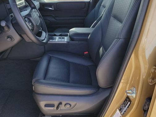 2025 Toyota Land Cruiser 