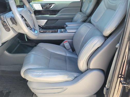Black 2020 Lincoln Navigator Reserve