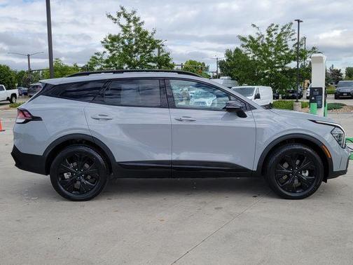 Wolf Gray 2025 Kia Sportage X-Line
