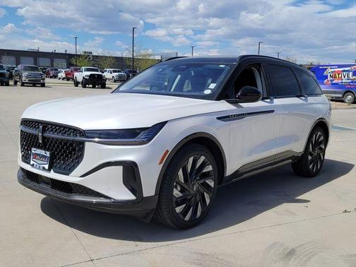 White Platinum Clearcoat Metallic 2026 Lincoln Nautilus Reserve