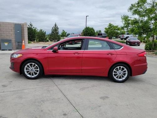 2020 Ford Fusion SE