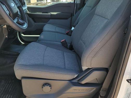 Oxford White 2026 Ford F-250 XL
