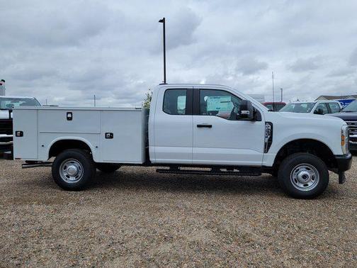 Oxford White 2026 Ford F-250 XL