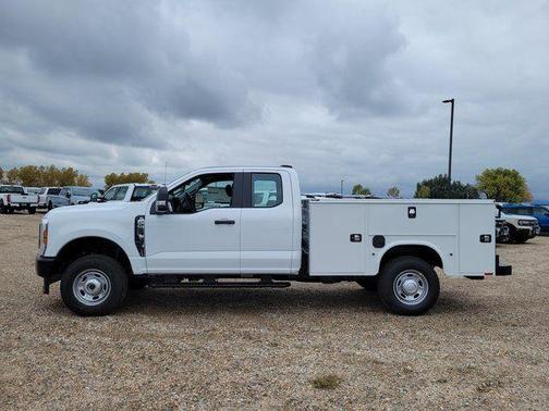 Oxford White 2026 Ford F-250 XL