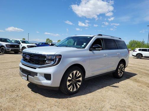 Space Silver 2026 Ford Expedition Platinum