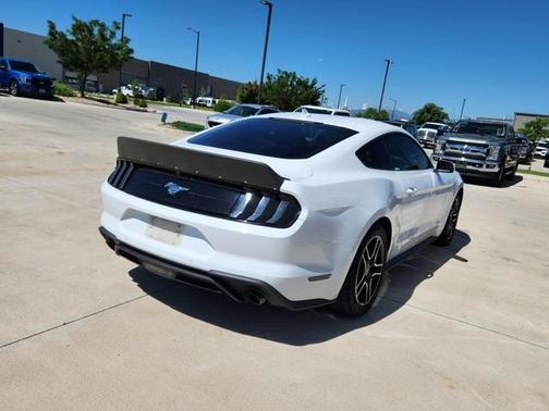 2020 Ford Mustang EcoBoost