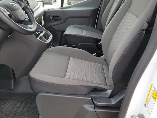 2026 Ford Transit-250 148 WB Medium Roof Cargo